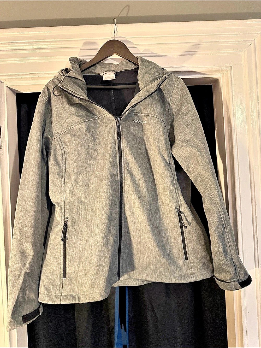 Columbia Women's Hooded Gray Ski Jacket Size XXL Like New